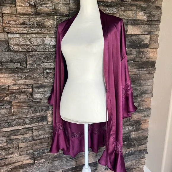 Vintage Victoria's Secret Purple Robe with Long Sleeves and Open Front - Picture 5 of 7